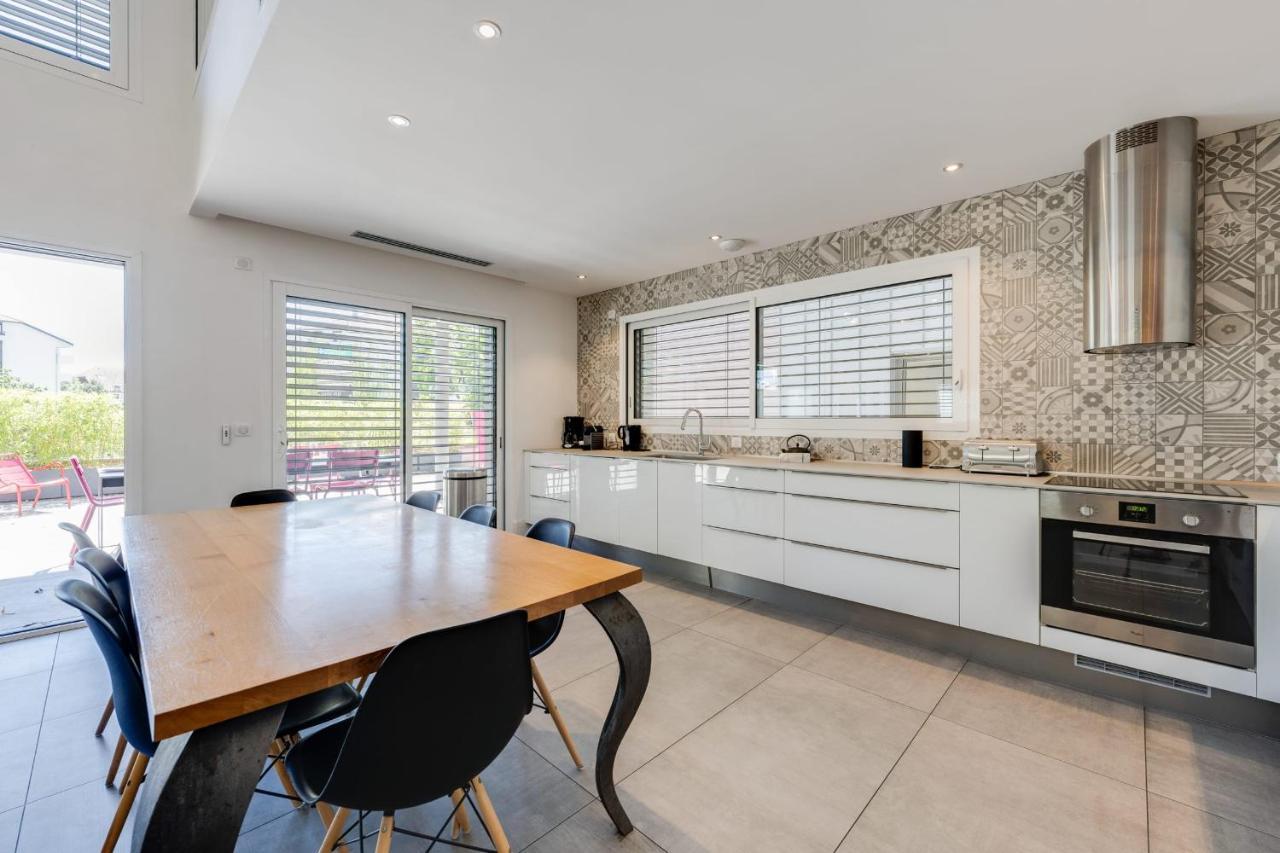 Le Kube - Appartements De Prestige Au Centre D'Annecy Kültér fotó